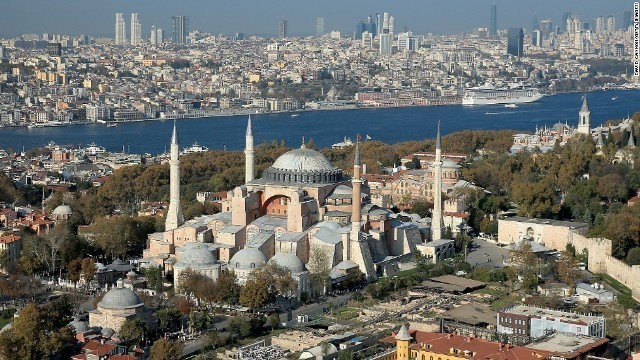 テロの発生など、トルコの観光業には厳しい状況が続いている
