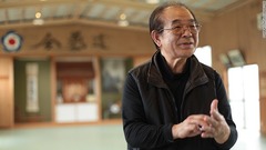 １．五味田聖二氏は、合気道の創始者、植芝盛平氏から指導を受けた数少ない合気道家の１人だ