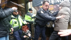 米ワシントンで２１７人逮捕　トランプ氏就任に抗議で暴徒化