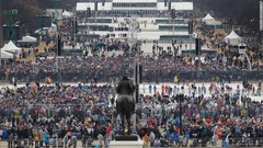 ナショナルモールに集まる民衆