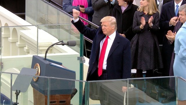 ２０日の就任式をへて大統領に就任したドナルド・トランプ氏