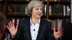 メイ英首相、２７日にトランプ氏と会談へ