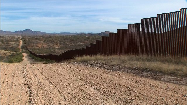 国境の壁の建設費を巡り、トランプ米大統領とメキシコ政府が応酬
