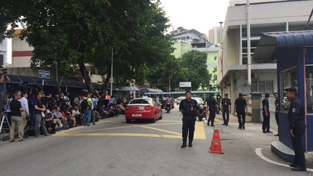 正男氏の遺体が送られた病院の様子。司法解剖から、襲撃から約１５～２０分で死亡した可能性があることがわかった