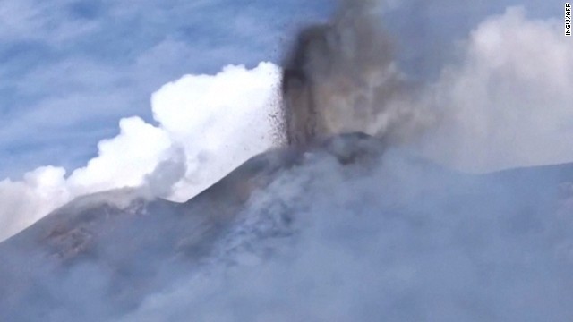 エトナ山の火山活動は過去数週間で活発化していた