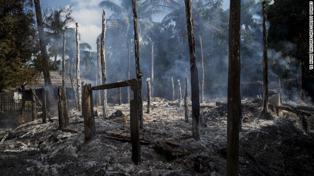 家などが焼き払われたミャンマー西部ラカイン州の様子