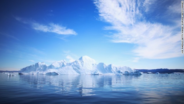 北極海の島の地下に貴重文献を保管する図書館が開設