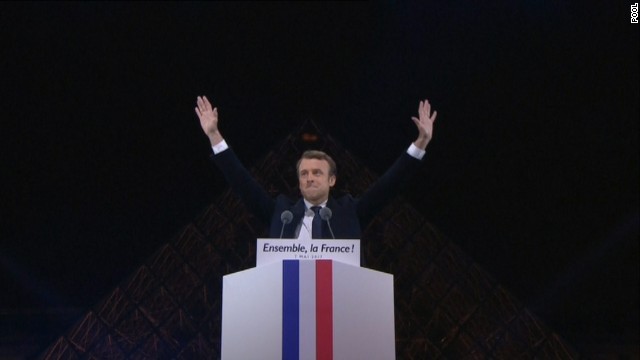 仏大統領選はエマニュエル・マクロン氏が勝利