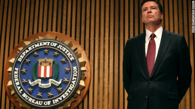 コミー氏。ロサンゼルスのＦＢＩ事務所でテレビのニュースから解任を知った