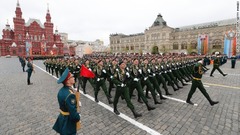 首都モスクワの「赤の広場」で、第２次世界大戦での対ドイツ戦勝を記念する軍事パレードが開かれた