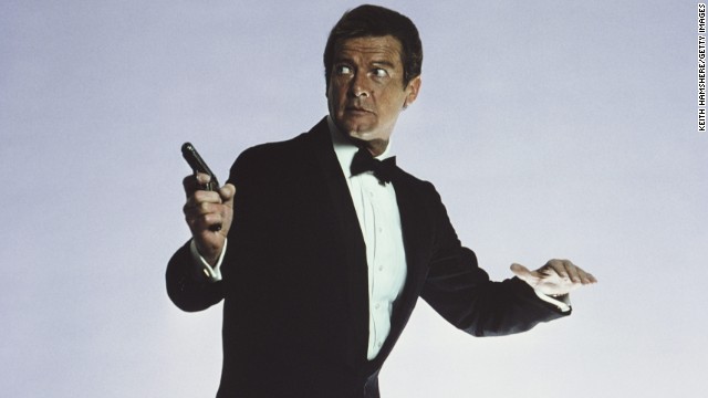 「００７」シリーズ７本でボンド役を演じたロジャー・ムーアさんが死去