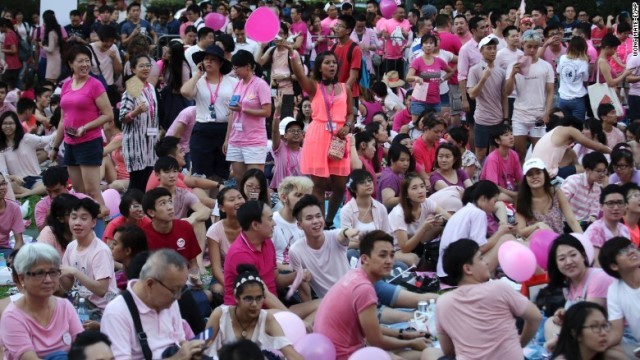 シンガポールでＬＧＢＴの権利を訴えるイベント「ピンク・ドット」が開かれた