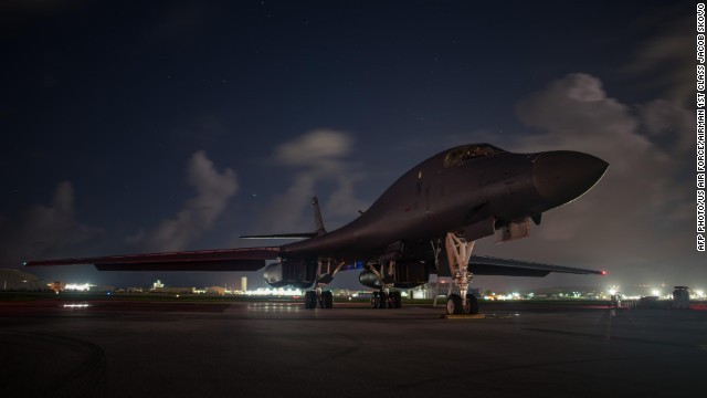 アンダーセン空軍基地所属の戦略爆撃機 ｂ１ｂ