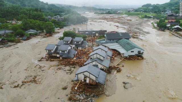 九州北部を襲った豪雨により、死傷者が出ている