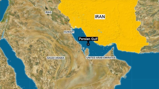 米海軍艦艇がペルシャ湾でイラン船に対して警告射撃を行った