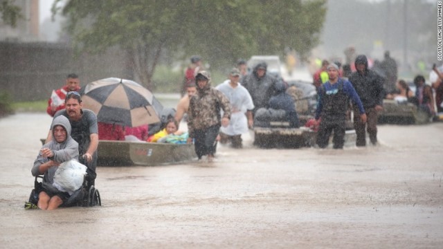 テキサス州で大雨や洪水による被害が拡大している