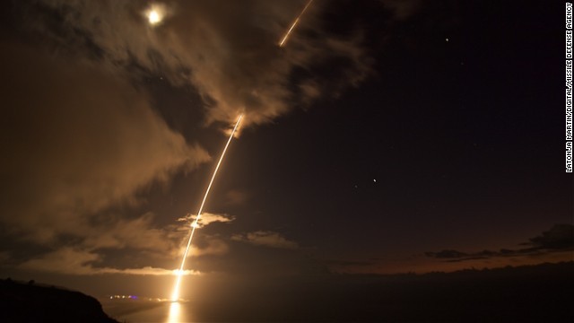 米国が中距離弾道ミサイルの迎撃実験に成功