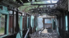 ６．この損壊した客車はピレネー山脈のカンフラン駅にある