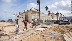ハリケーンによる被害を受けたセント・マーチン島マリゴット＝７日