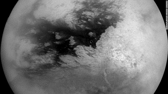 衛星タイタン
