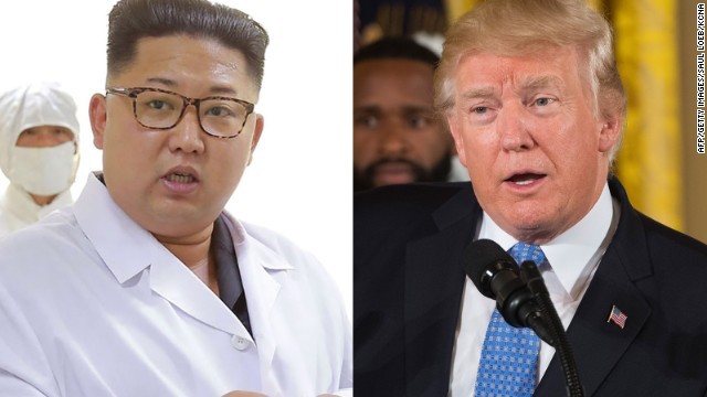 金正恩氏（左）との交渉は「時間の無駄」だとトランプ米大統領が発言