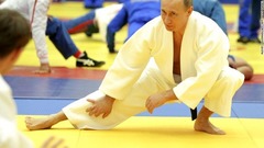 柔道家の顔も持つロシアのプーチン大統領。黒帯を保持する実力者として知られる