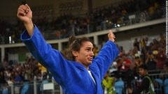 リオ五輪女子５２キロ級で優勝したコソボのマイリンダ・ケルメンディ選手。同国で初の五輪金メダリストとなった<br />
