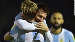 アルゼンチン、Ｗ杯出場決める　メッシがハットトリック
