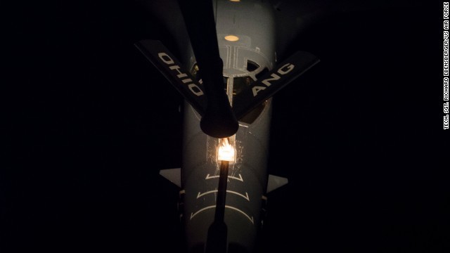 米軍のＢ１爆撃機が夜間に朝鮮半島沖合で韓国軍と合同訓練を実施した