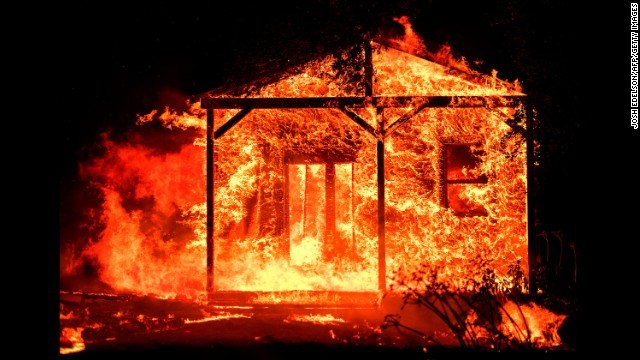 米カリフォルニア州の山火事の被害が拡大している