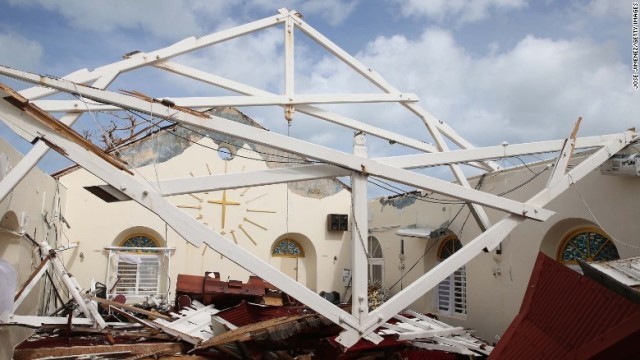 ハリケーンによって破壊された教会
