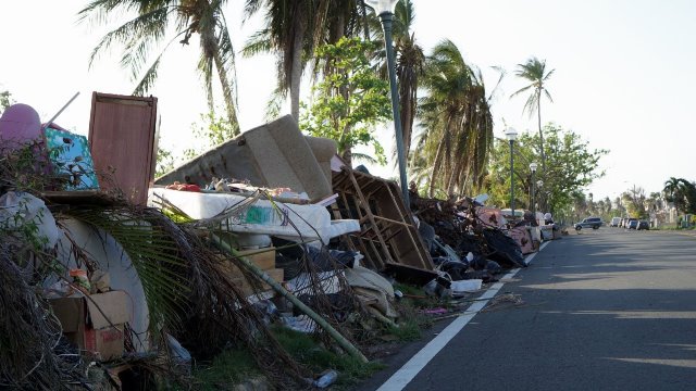 ハリケーンで大きな被害が出たプエルトリコ。電力復旧事業をめぐりＦＢＩが受注企業の予備調査に乗り出した