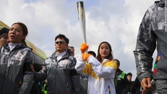 最初の走者を務めたのはフィギュアスケート女子の劉永選手（１３）