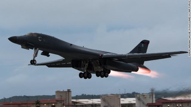 Ｂ１爆撃機