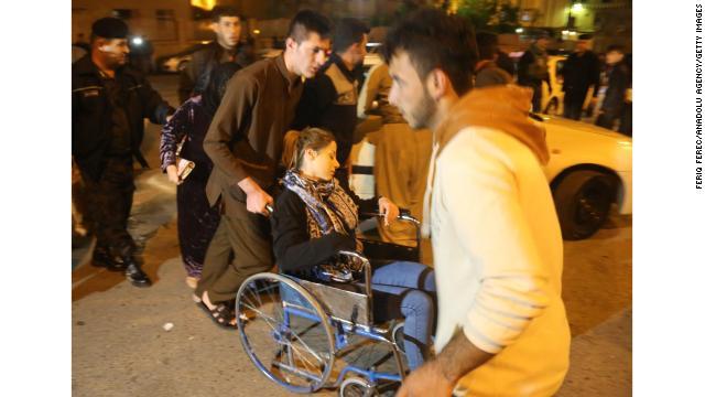 イラク・イラン国境付近で起きた地震の死者が２００人以上に