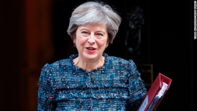 英国のメイ首相。アイルランドとの国境問題でＥＵ離脱交渉はさらに難航か