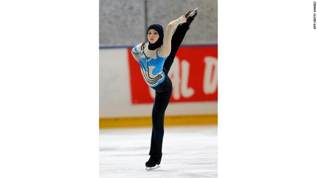 「私の目標はUAE代表として冬季五輪に出る最初の選手になること。それだけでなく、四大陸選手権と世界選手権にも出場すること」と話す