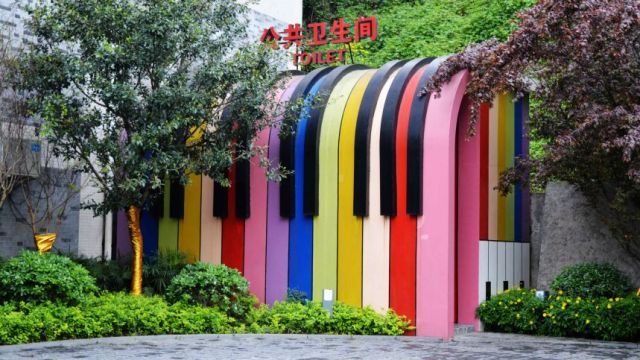 習氏の運動が始まってからすでに、中国各地の観光地では約6万8000基のトイレが新設された