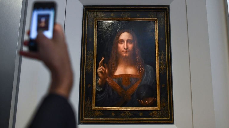 ５１０億円で落札されたレオナルド・ダビンチの絵画「サルバトール・ムンディ」（世界の救世主）が美術館「ルーブル・アブダビ」で所蔵される