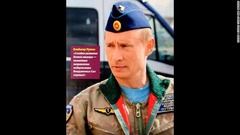 空軍の軍服に身を包んだプーチン氏。「我々は軍用航空の発展を目にしている――軍の最も重要な近代化だ！」
