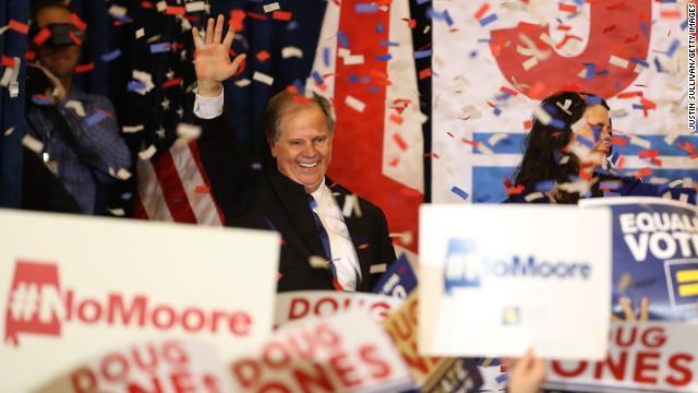 アラバマ州の上院補選は民主党のダグ・ジョーンズ候補に軍配