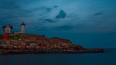 米メーン州にある灯台。ボストン在住の男性が気まぐれから夕食を取りに同州を訪れたところ、この豪奢（ごうしゃ）な光景に遭遇した