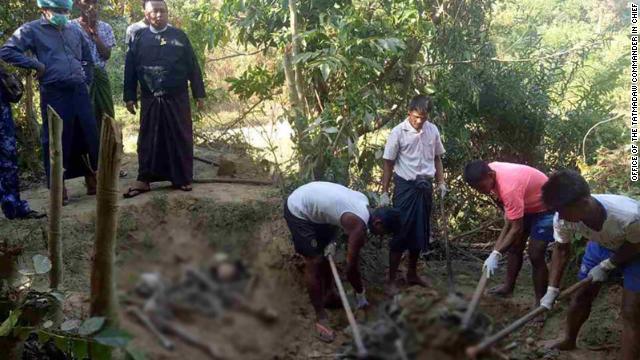 ミャンマーの国営メディアは、シットウェ北部で１０人の遺体が集団で埋められているのが見つかったと伝えている