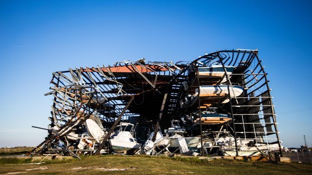 ハリケーン「ハービー」によって破壊されたボート置き場