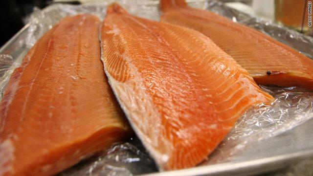 サケなどの魚にはオメガ３脂肪酸が多く含まれているという