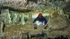 プロジェクトチームの次なる取り組みは、洞窟内の水質分析と生物多様性の調査、並びに洞窟の内部図作成の継続だ