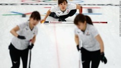 カーリング女子、日本が英国破り銅メダル　平昌五輪