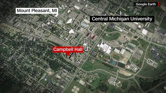 セントラル・ミシガン大学の宿舎で男女２人が銃撃を受け死亡、容疑者はその息子で警察が行方を追っている