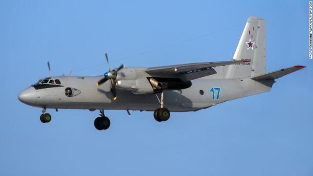 シリアで墜落した機体と同型の「アントノフ２６」