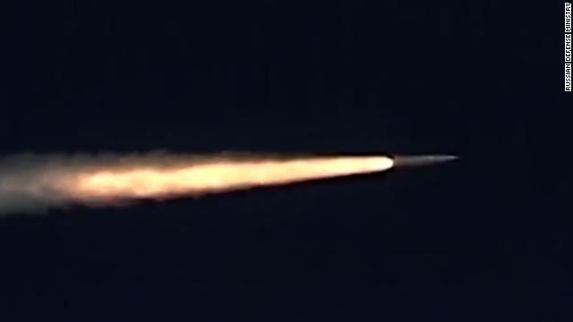 ロシア国防省が極超音速ミサイル「キンジャル」の実験に成功したと発表した